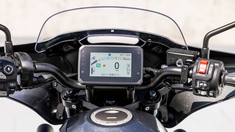 2025 Honda Rebel 1100 TFT Screen