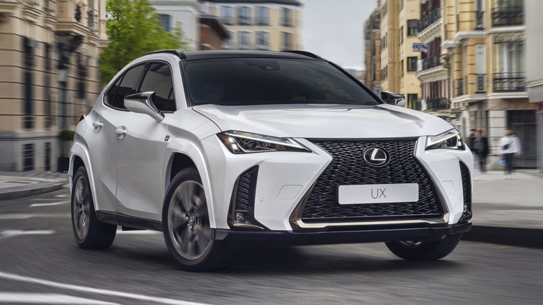 Lexus UX 300h