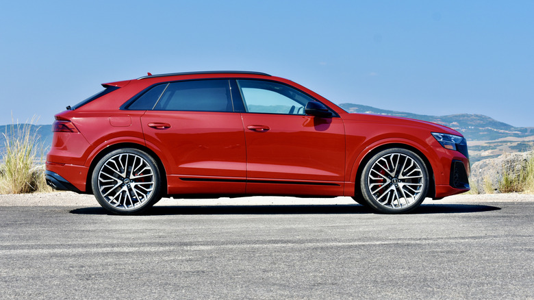 2024 Audi SQ8 profile view.