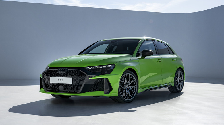 Audi RS 3 front quarter view