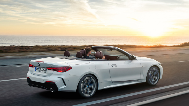 2025 BMW 4-Series convertible driving