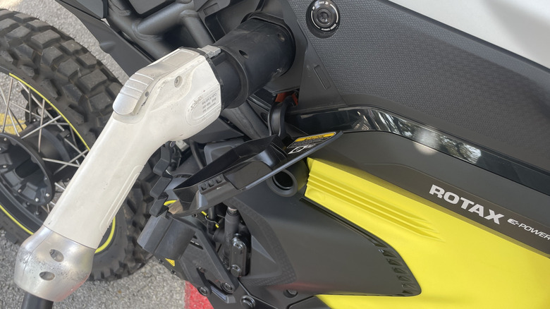 2025 Can-Am charging