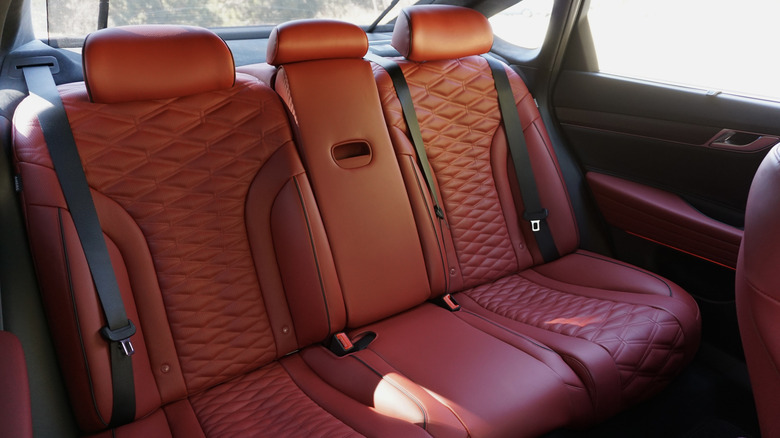 2025 Genesis G80 rear seats