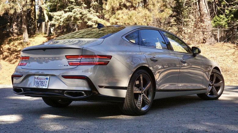 2025 Genesis G80