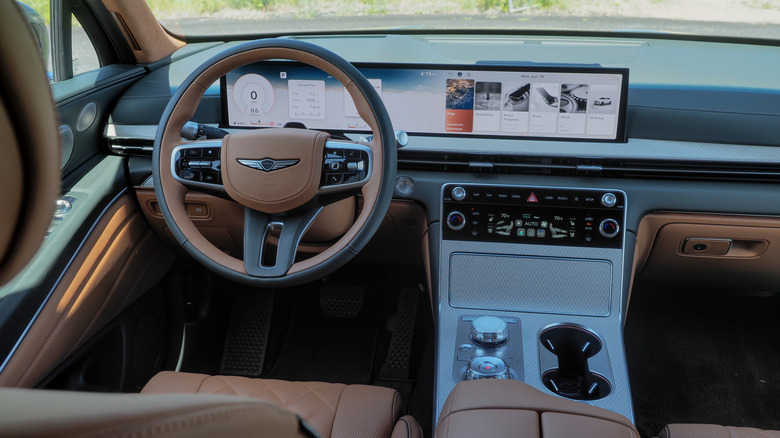 2025 Genesis GV80 dashboard