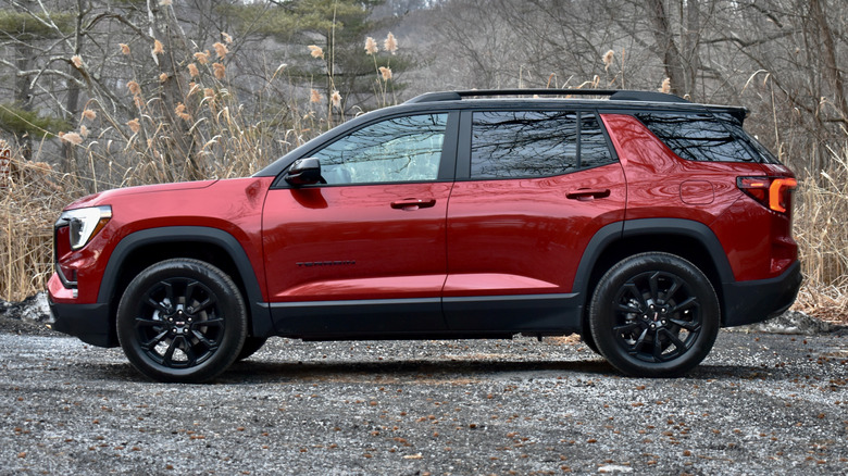 2025 GMC Terrain profile view.