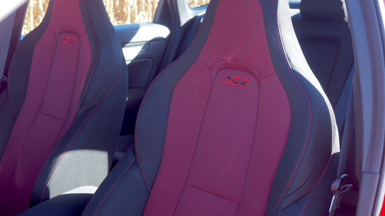 2025 Honda Civic Si front seats