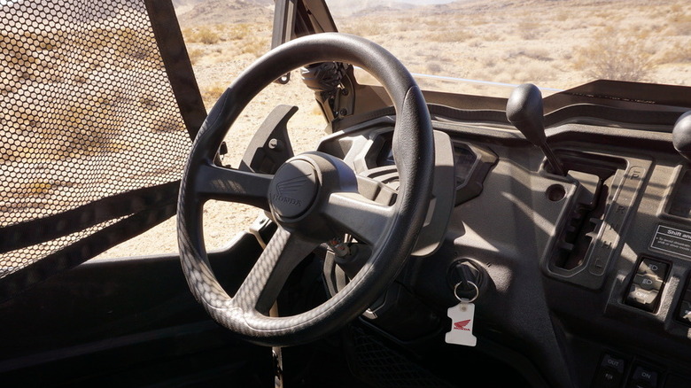 2025 Honda Pioneer 1000-5 steering wheel