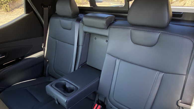 2025 Hyundai Santa Cruz back seat