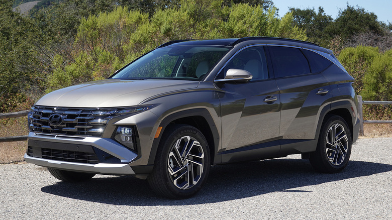 2025 Hyundai Tucson front three-quarters