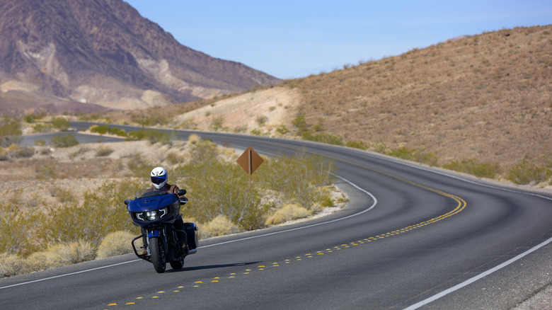 Riding a 2025 Indian Challenger PowerPlus 112 across the desert