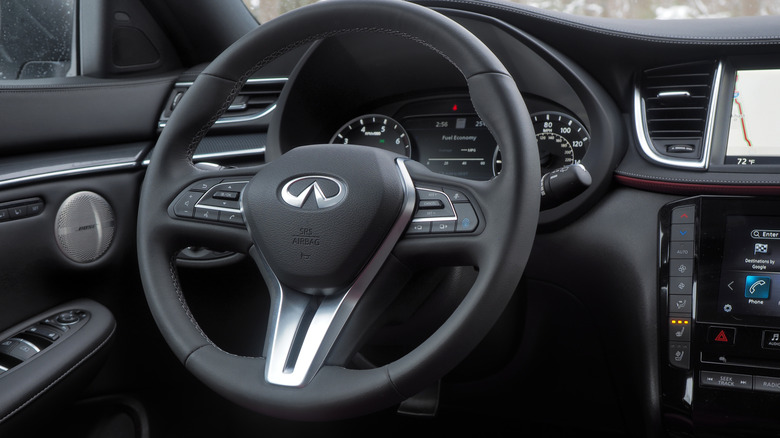 2025 Infiniti QX50 steering wheel