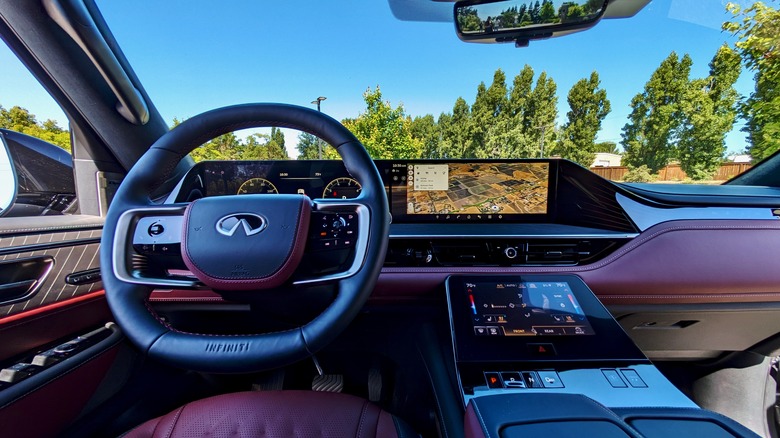 2025 Infiniti QX80 dashboard.