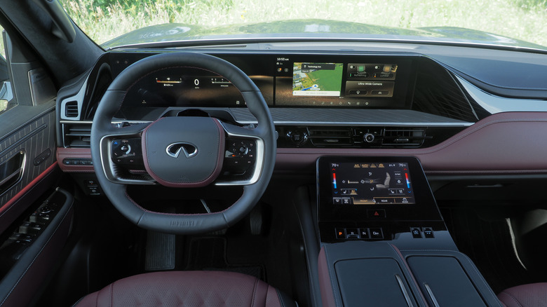 2025 Infiniti QX80 Autobiography dashboard