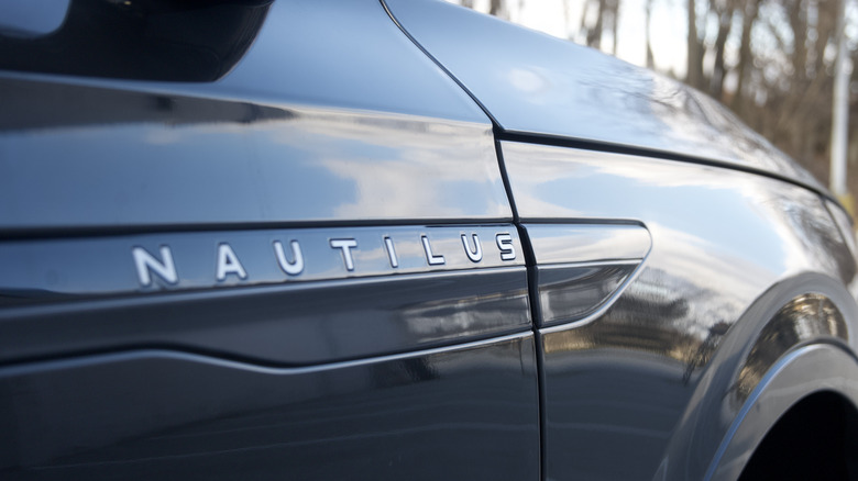 Lincoln Nautilus badging