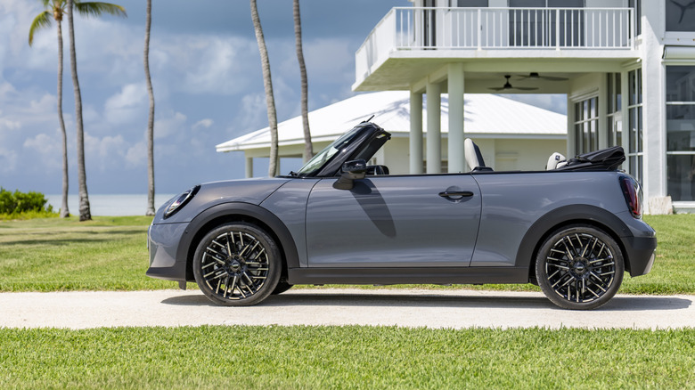 2025 MINI convertible in profile