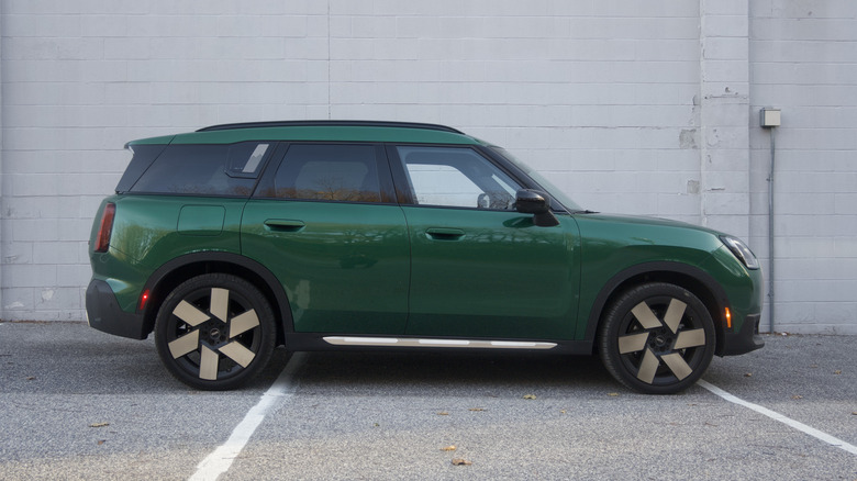 2025 MINI Countryman profile view