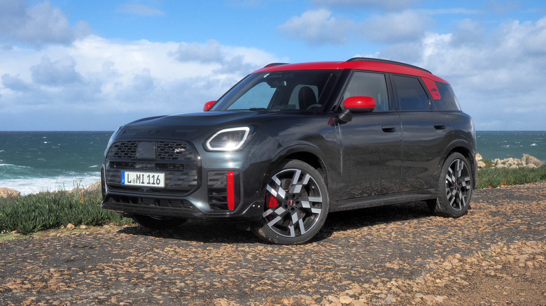 2025 MINI John Cooper Works Countryman ALL4 front side