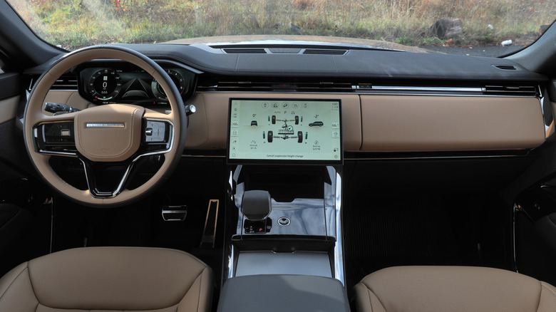 2025 Range Rover Sport PHEV dashboard