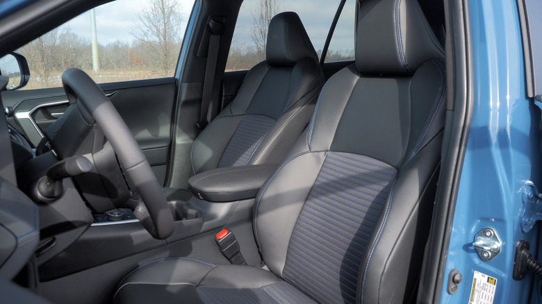 2025 Toyota RAV4 Hybrid front cabin