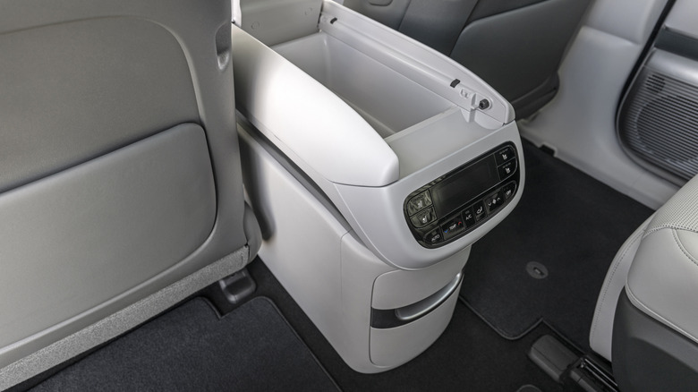 2026 Hyundai IONIQ 9 center console storage