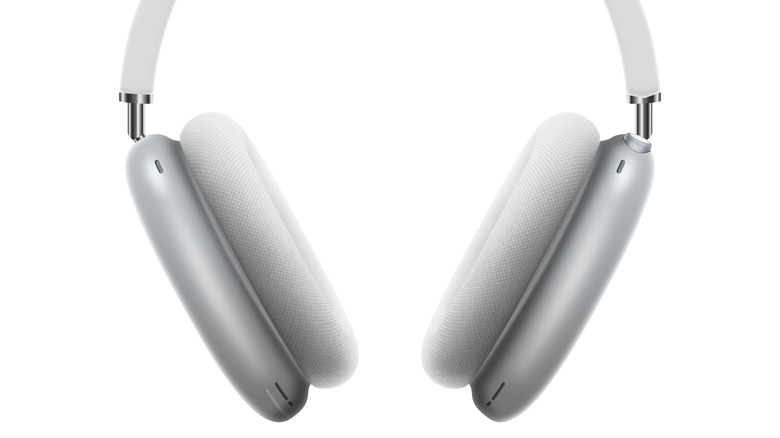 AirPods max in silver color