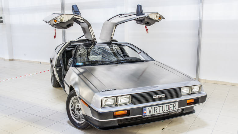 DeLorean DMC-12 with open doors