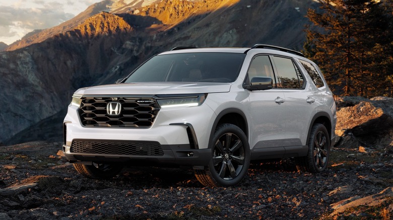 2025 Honda Pilot Black Edition