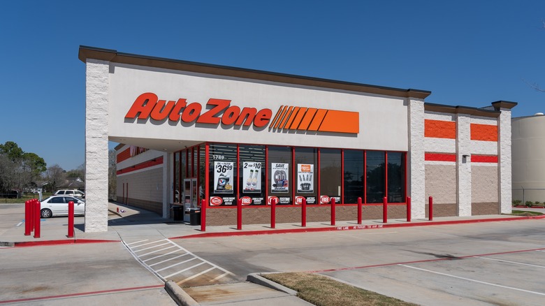 AutoZone storefront