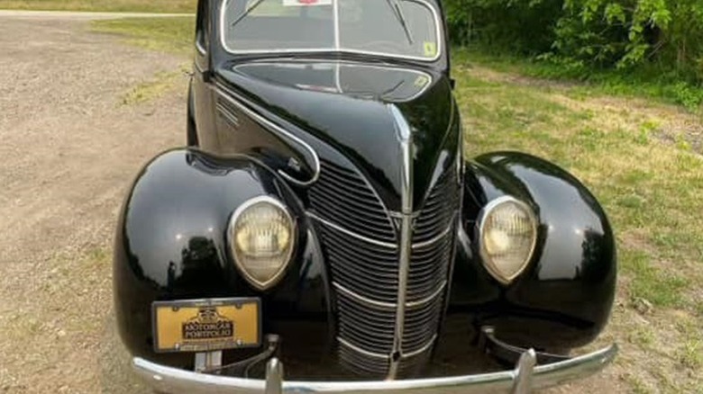 Front of 1939 Ford Coupe