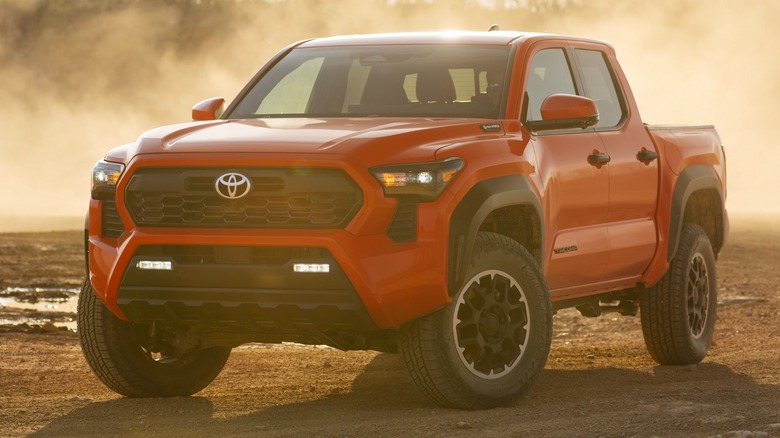 2024 Toyota Tacoma i-FORCE Max Off-Road