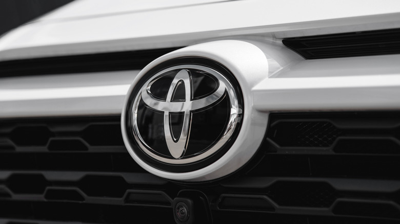 Toyota logo in grill