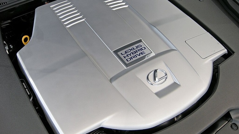 Toyota 2UR-FSE engine in a Lexus