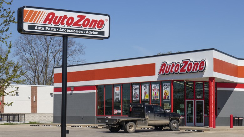 AutoZone store