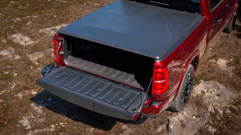 2025 Ram 1500 down tailgate