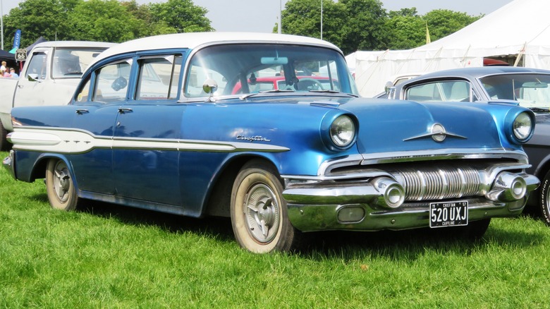 1957 Pontiac Chieftain