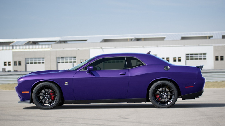 Dodge Challenger Side Profile