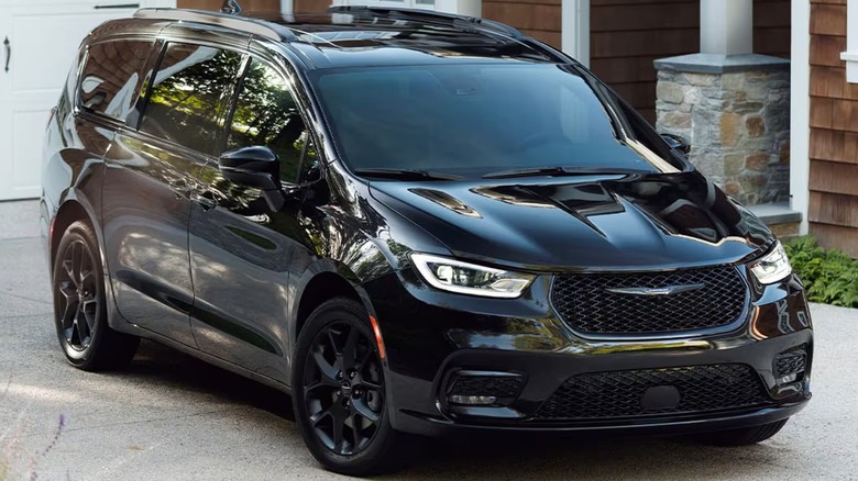 2025 Chrysler Pacifica In Black Parked In A Driveway