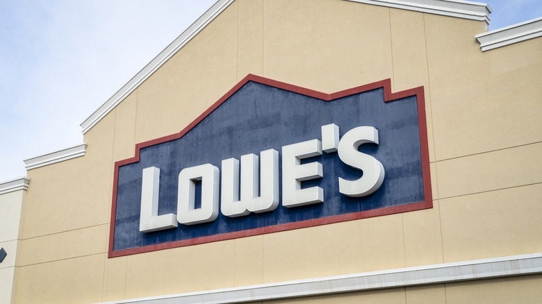 Logo for Lowe's on top of building