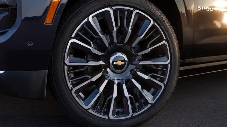 Close-up wheel shot of the 2025 Chevy Suburban