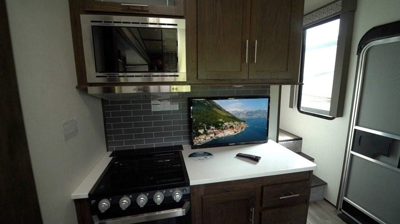 32-inch Free Signal Transit 12-volt television in an RV kitchen.