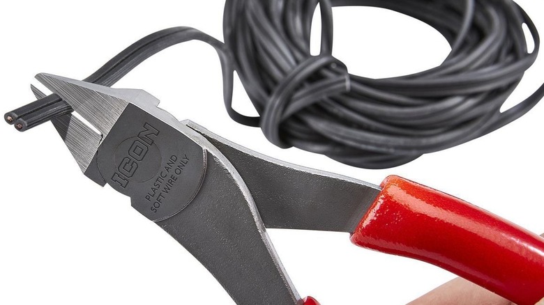 Icon flush cut pliers clipping wires