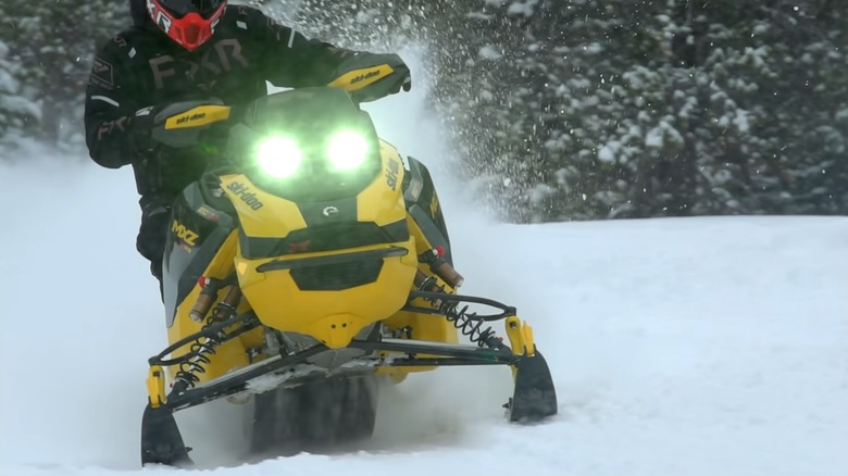 Ski Doo MXZ XRS 850 Turbo R Competition Package