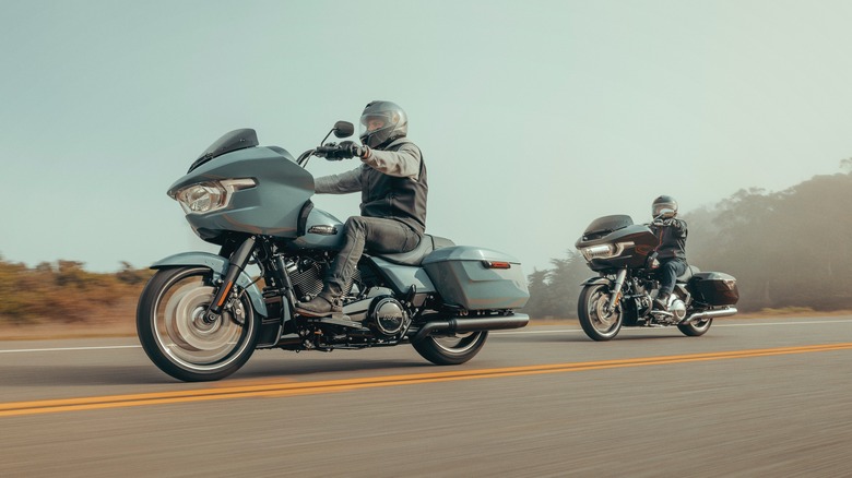 Riders on Harley-Davidson Road Glides