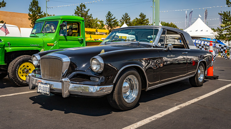 1962 Studebaker Gran Turismo Hawk