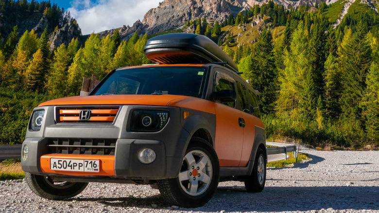 Honda Element on rocky mountain road