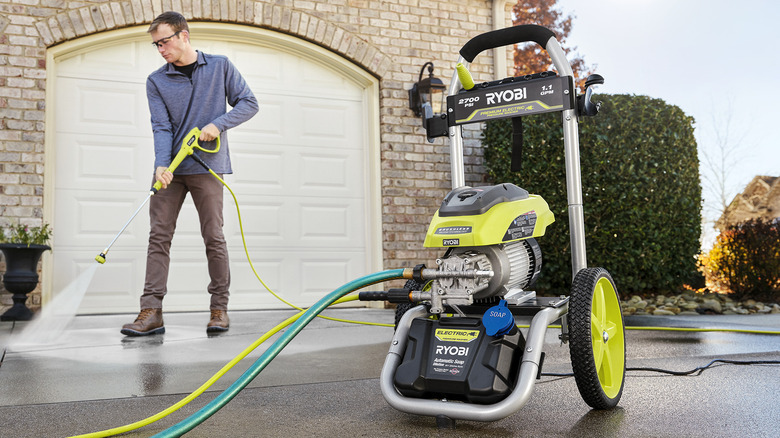 Pressure washing driveway