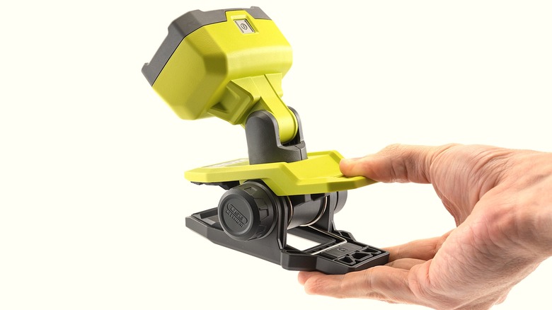 Opening clamp on Ryobi product