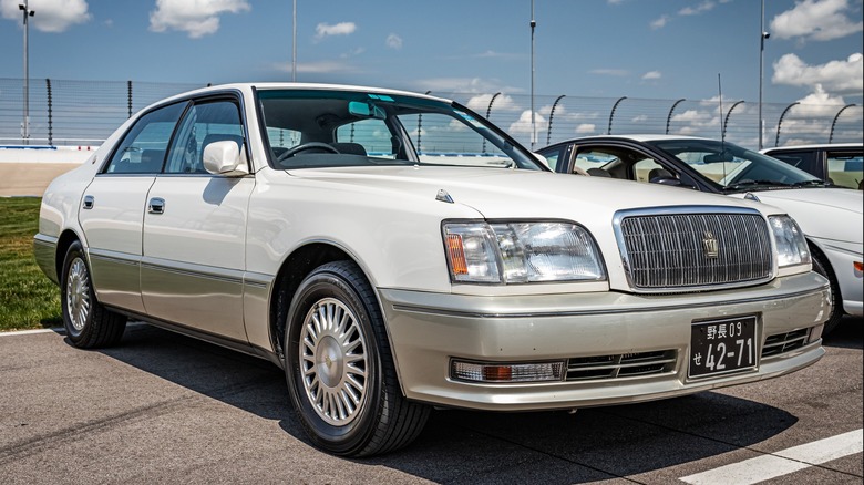 Toyota Crown Sedan