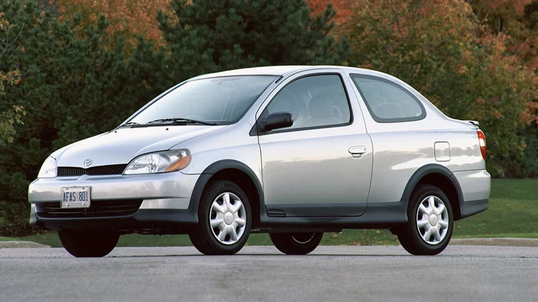 Silver 2000 Toyota Echo